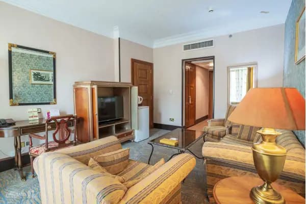 تصویر فضای داخلی اتاقهای هتل پارسیان استقلال تهران فضای داخلی اتاقهای هتل پارسیان استقلال تهران