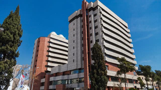 نمای اصلی هتل پارس شیراز